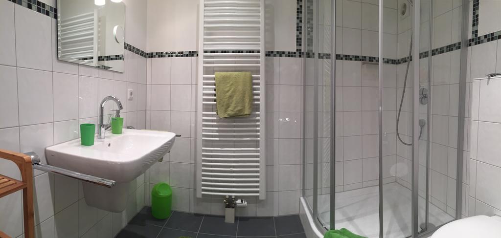 Messezimmer 4 U 2 Appartement *